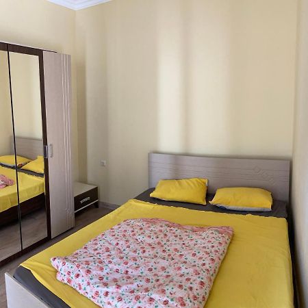 Big, Comfortable Apartment In Batumi Near The Sea Exterior photo